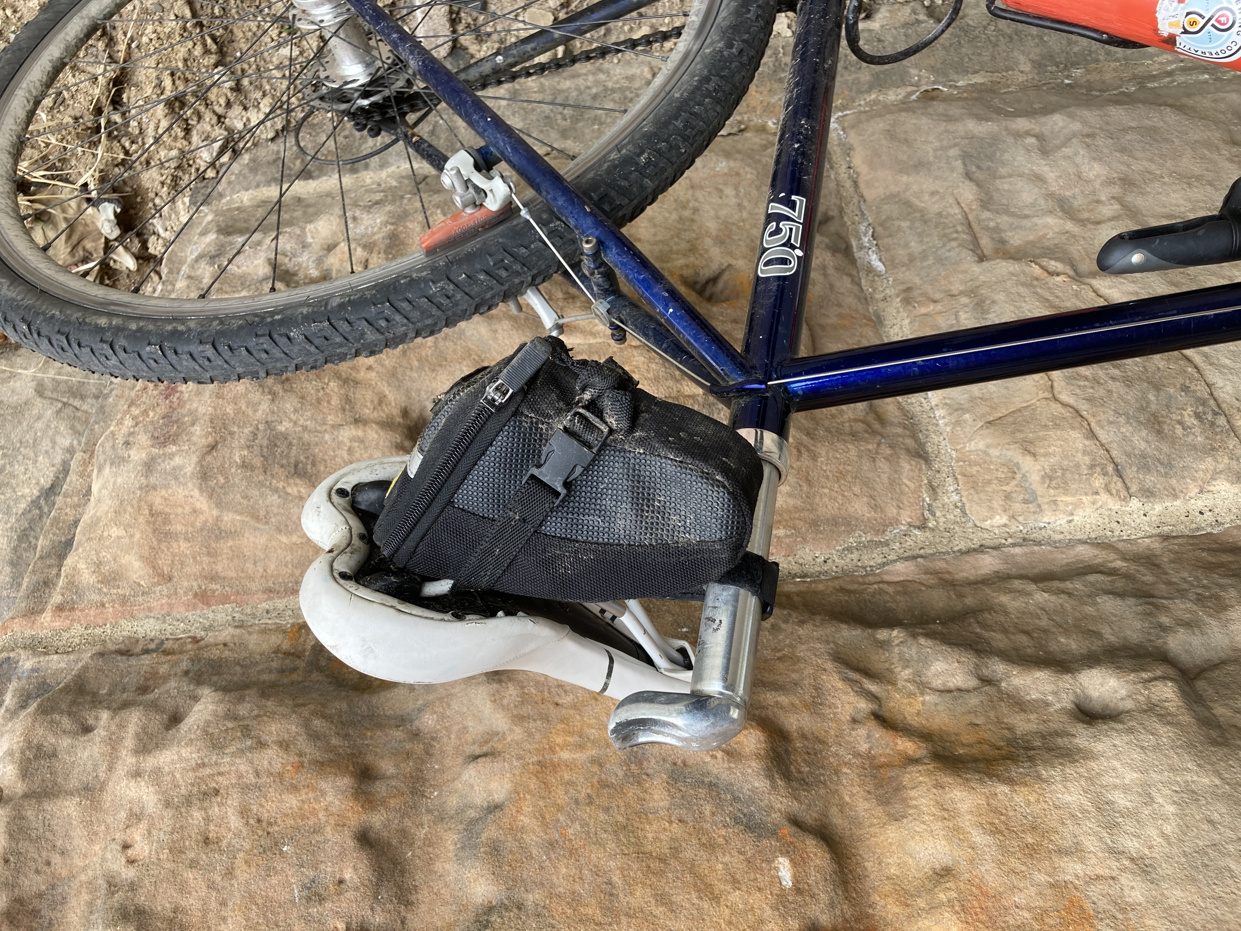 Beware a broken seapost clamp bolt