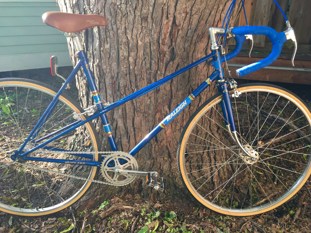 a grand prix mixte bicycle